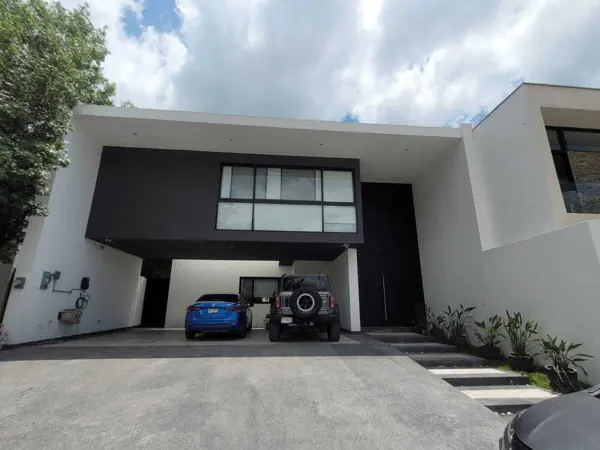 Casa en Venta en Monterrey, Carretera Nacional
