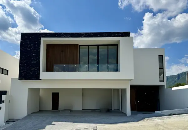 Casa en Venta en Monterrey, Carretera Nacional