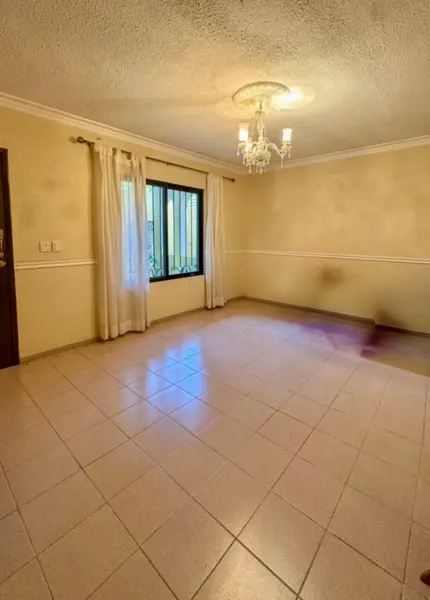 Casa en Venta en Merida, Yucatán, dentro de periferico, la Florida, Los Pinos, excelente ubicación