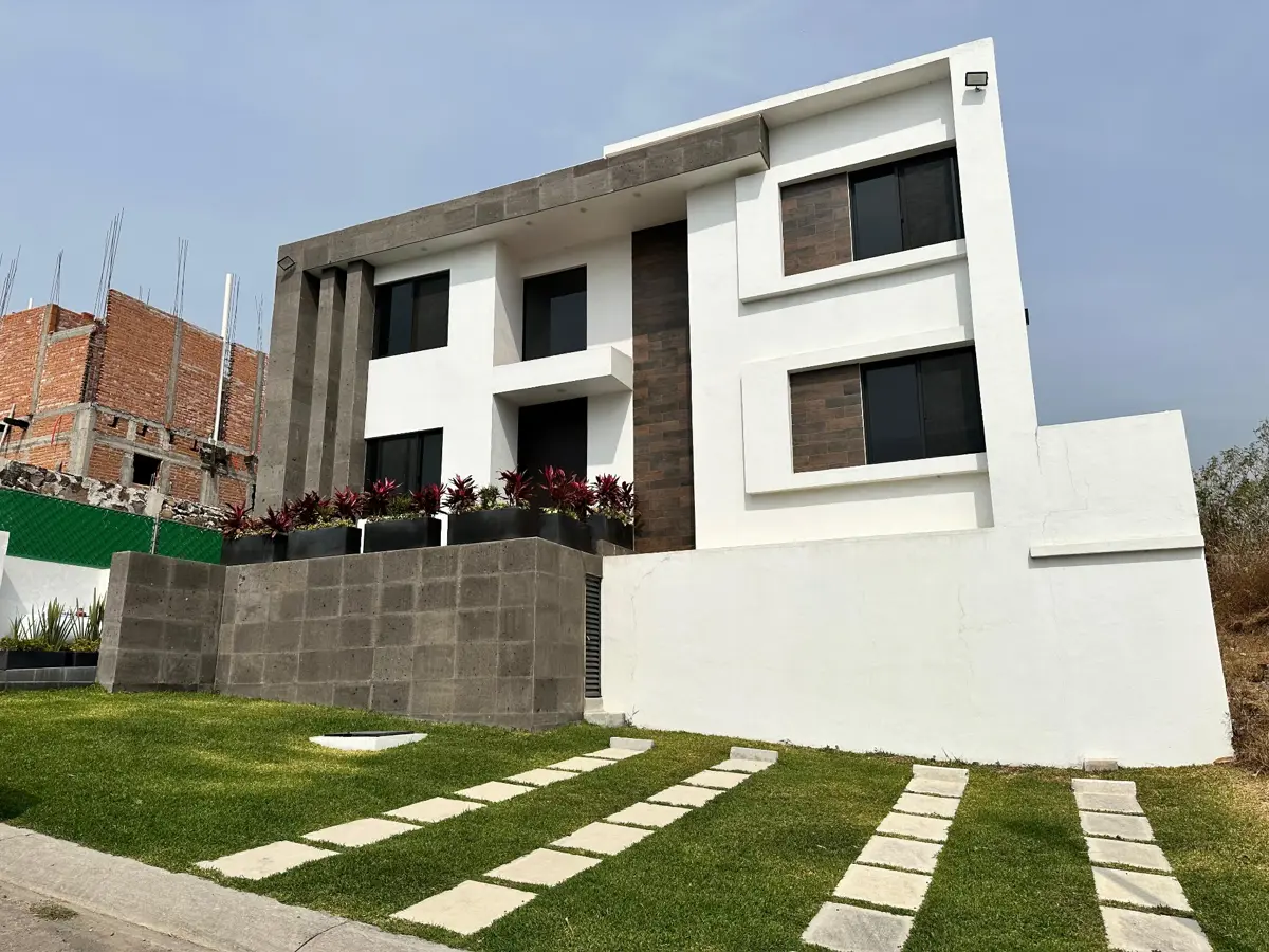 Casa en venta en Lomas de Cocoyoc, Atlatlahucan — foto 1 de 23