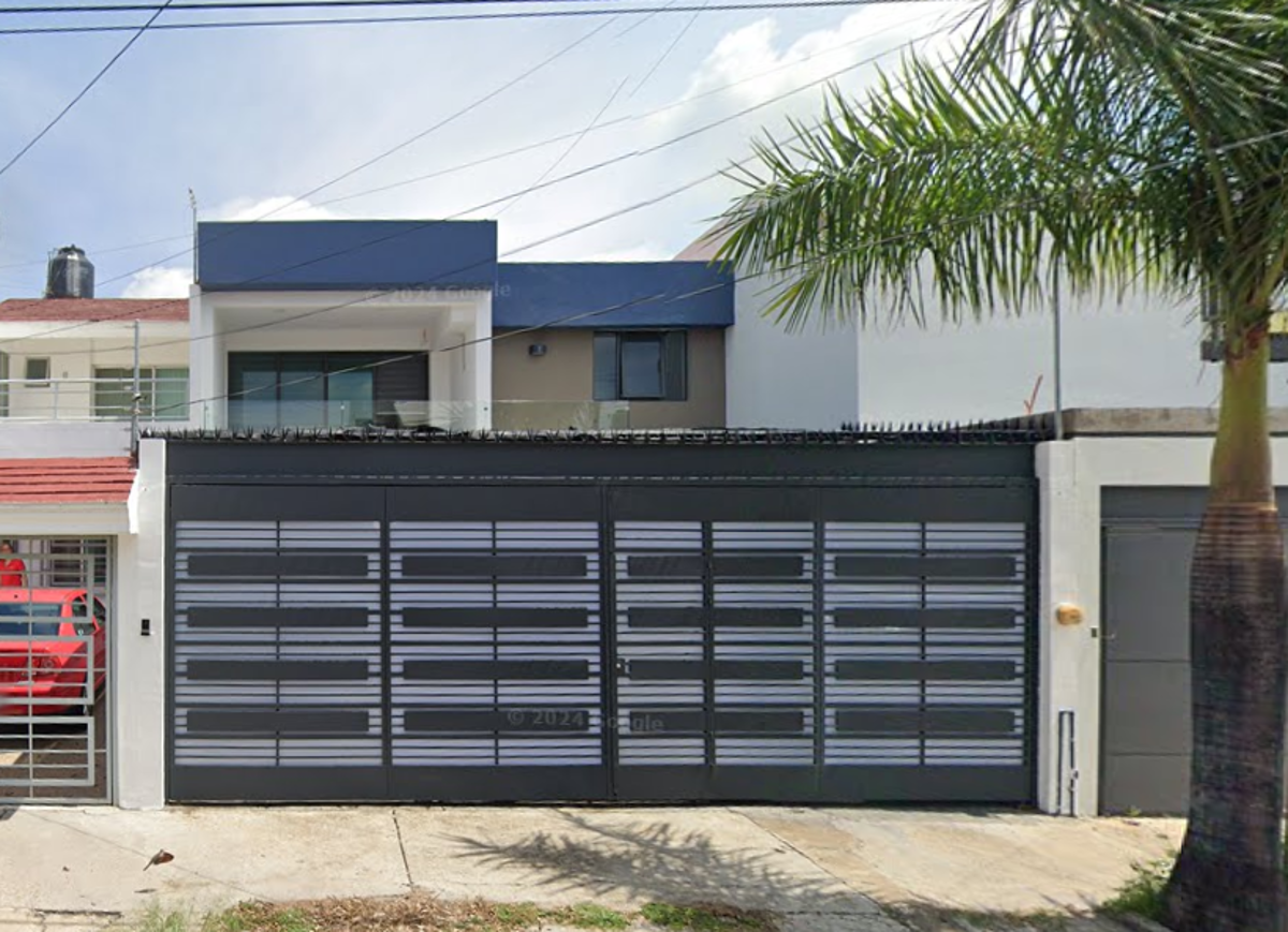 Casa en venta en La Estancia, Zapopan — foto 1 de 12