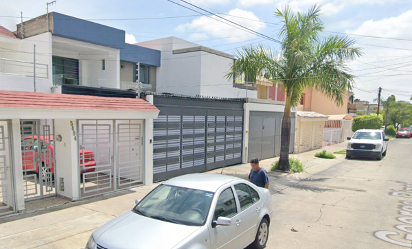 Casa en venta en La Estancia, Zapopan — foto 3 de 12