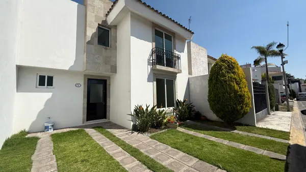 Casa en venta en Fuentes del Molino Seccion Arboledas, Cuautlancingo — foto 2 de 36