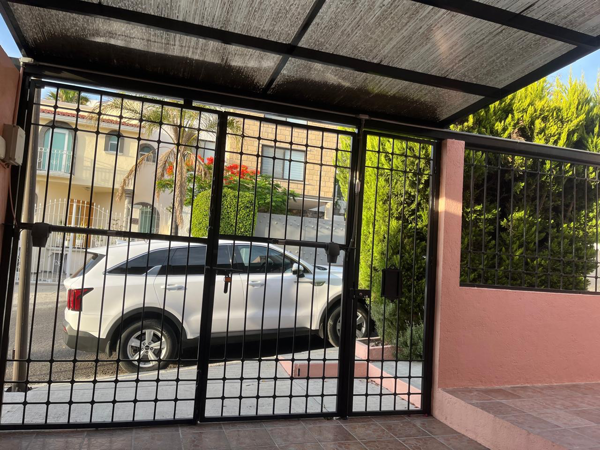 Venta Casa en Arboledas del Parque