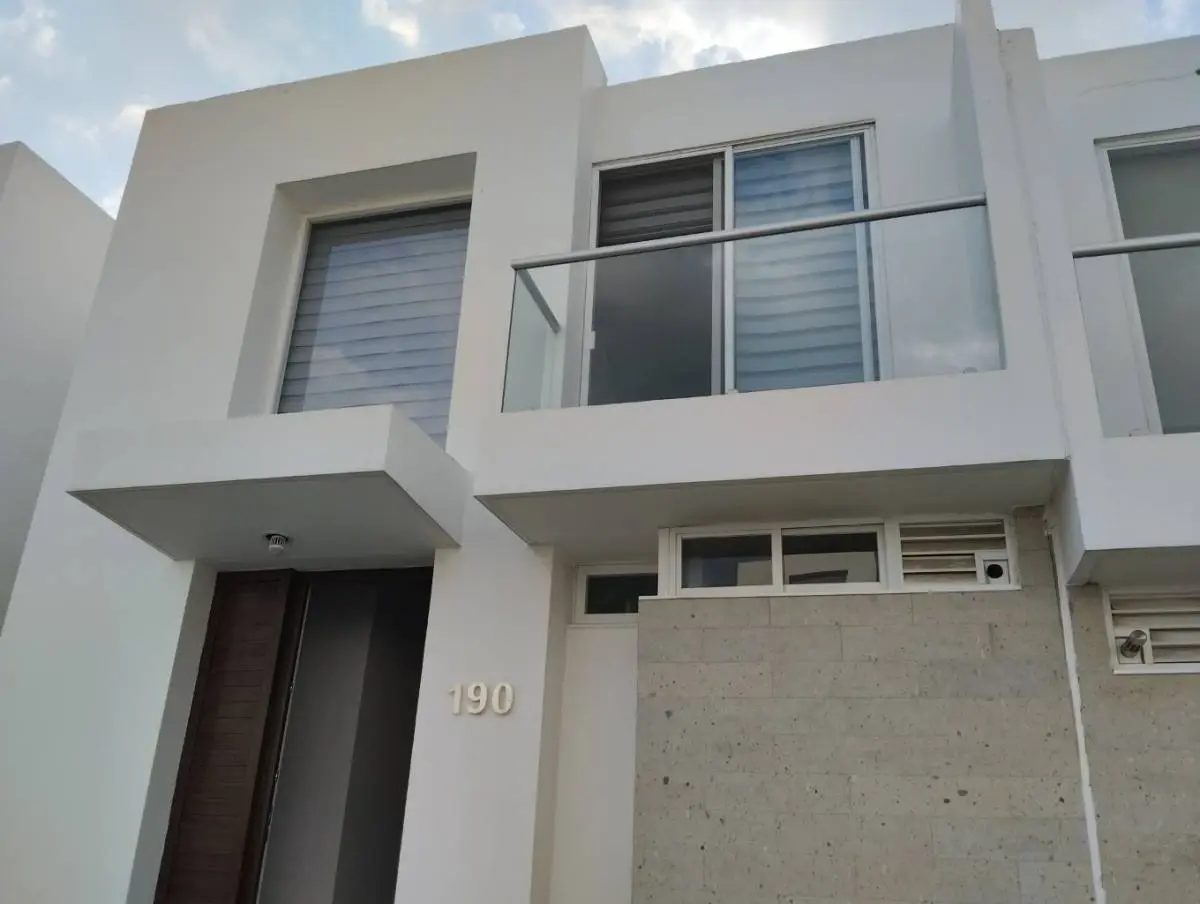 Casa en renta en Lomas de Angelópolis, San Andrés Cholula — foto 1 de 16