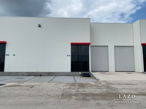 RENTO NAVE INDUSTRIAL EN PEDRO ESCOBEDO, QRO