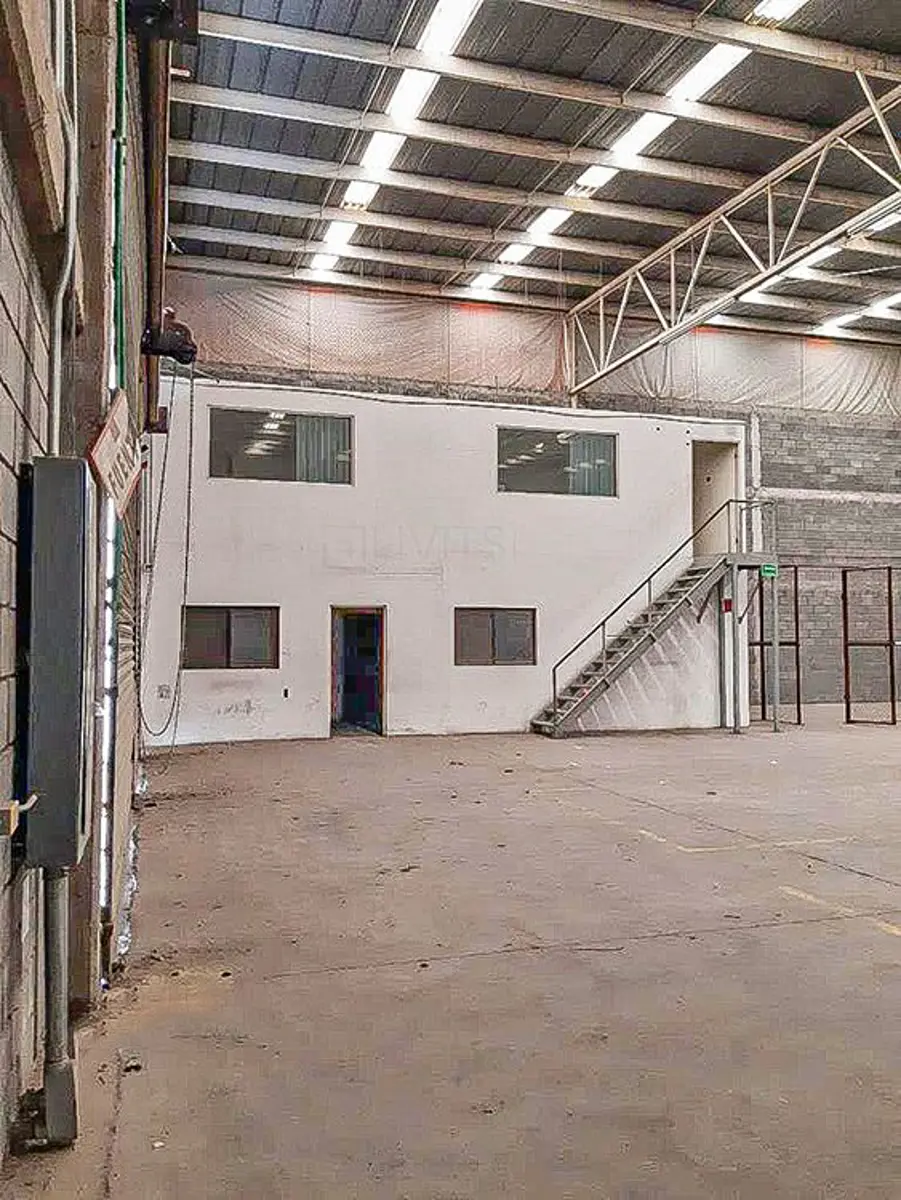 Bodega en renta en La Fama, Santa Catarina — foto 1 de 7