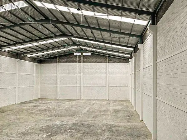 Bodega en renta en 27 de Mayo, Santa Catarina — foto 2 de 9