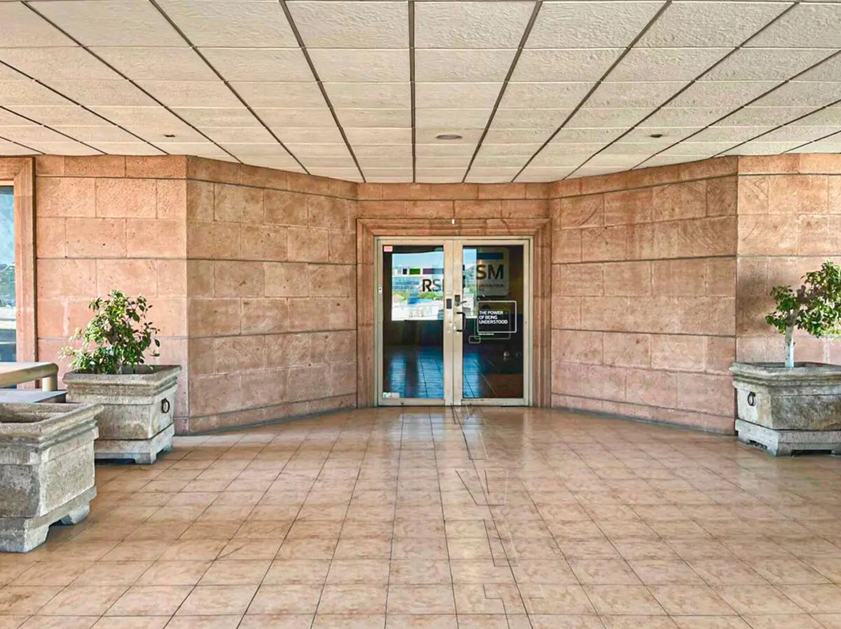 Oficina en renta en Del Valle, San Pedro Garza García — foto 1 de 8