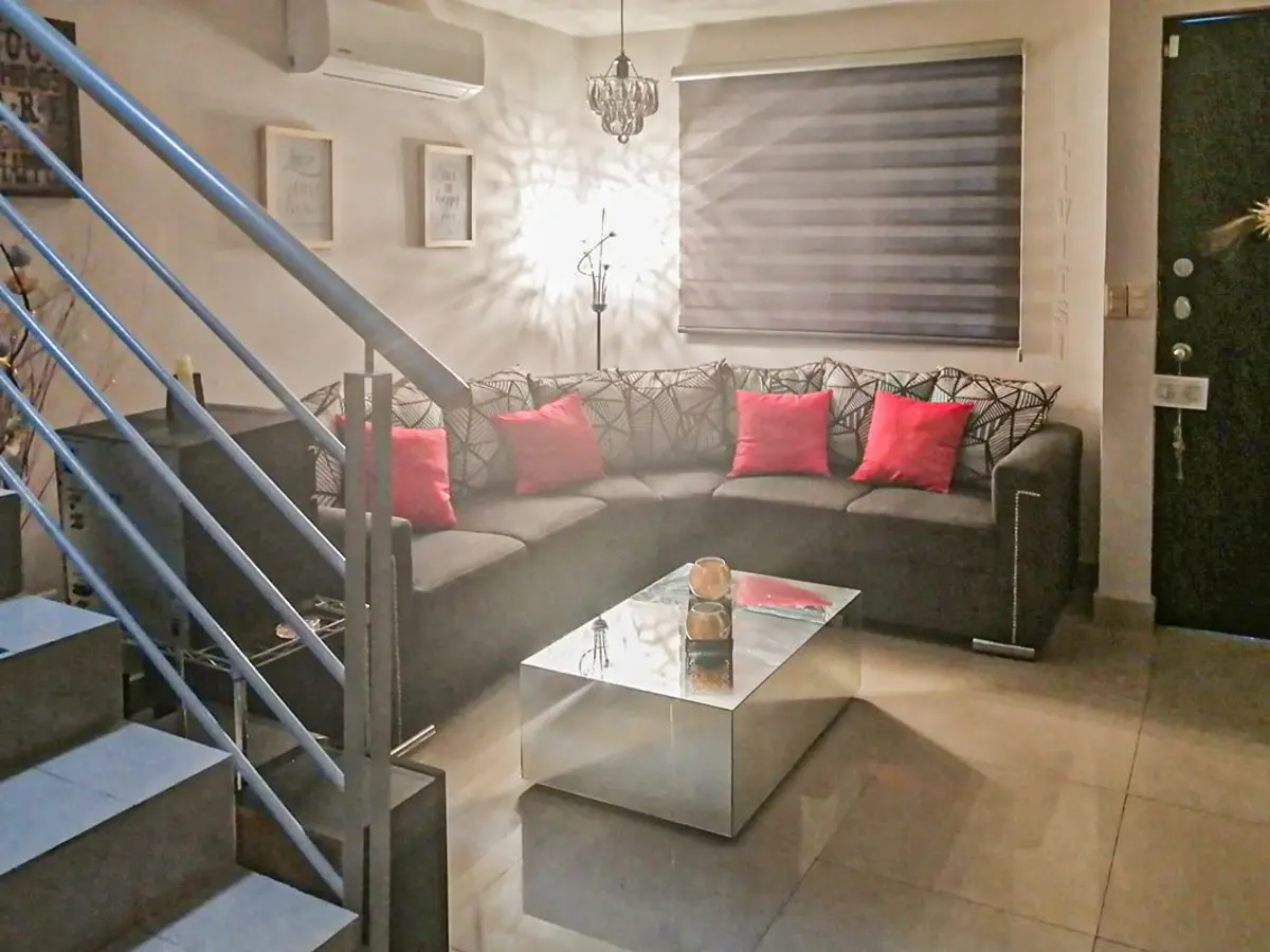 Casa en venta en Cumbres la Rioja, García — foto 1 de 11