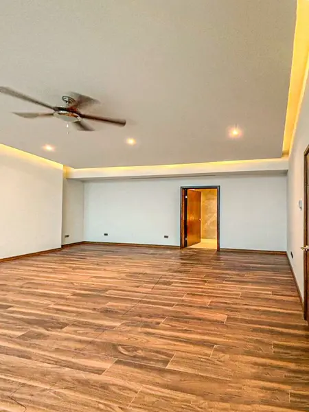 Departamento en venta en Del Valle Oriente, San Pedro Garza García — foto 3 de 10