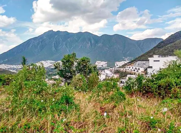 Terreno en venta en Lagos del Vergel, Monterrey — foto 2 de 2