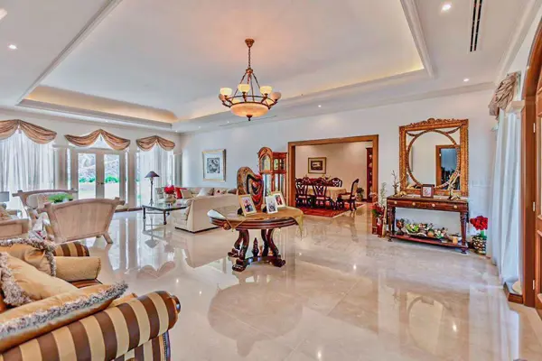 Casa en venta en Del Valle, San Pedro Garza García — foto 2 de 16
