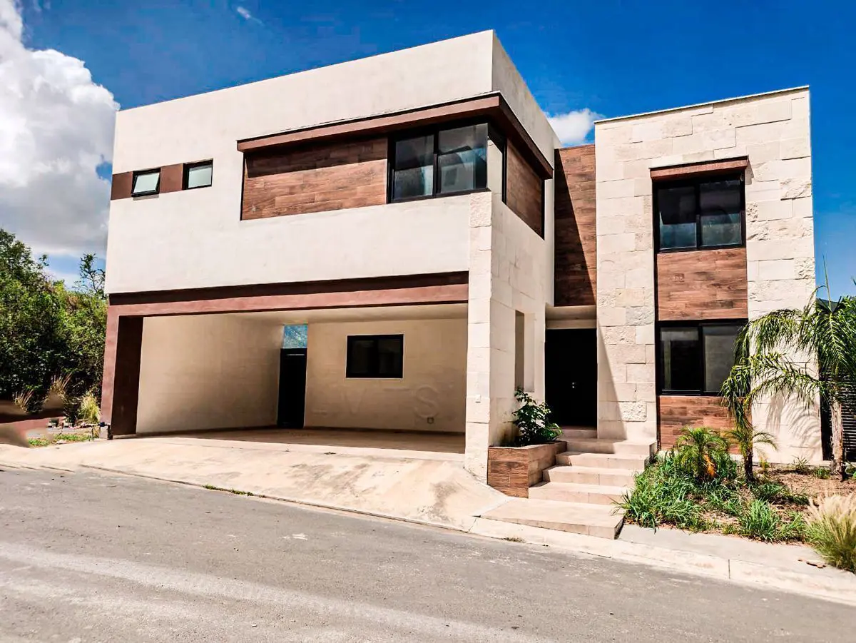 Casa en venta en Carolco, Monterrey — foto 1 de 18