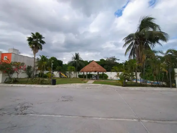 Casa en venta en Jardines de Banampak, Benito Juárez — foto 2 de 39