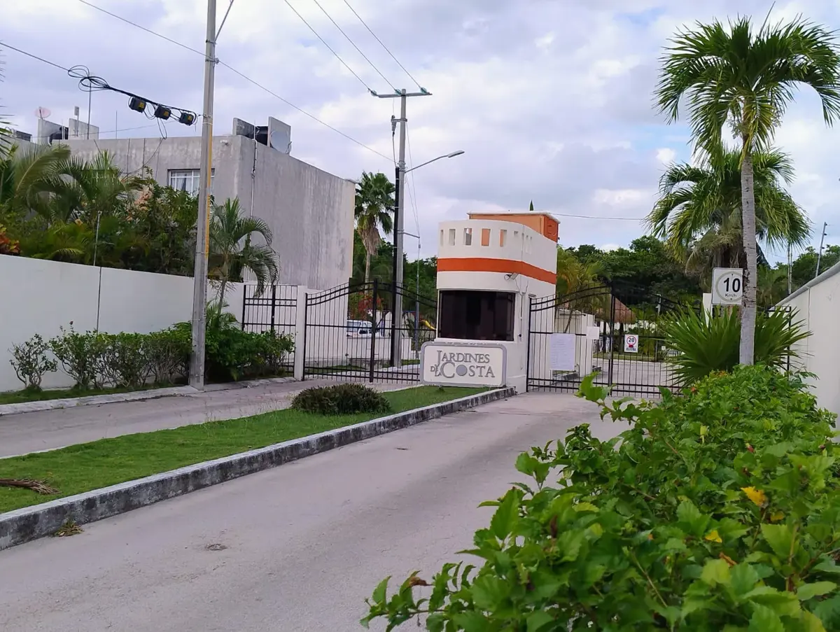 Casa en venta en Jardines de Banampak, Benito Juárez — foto 1 de 39