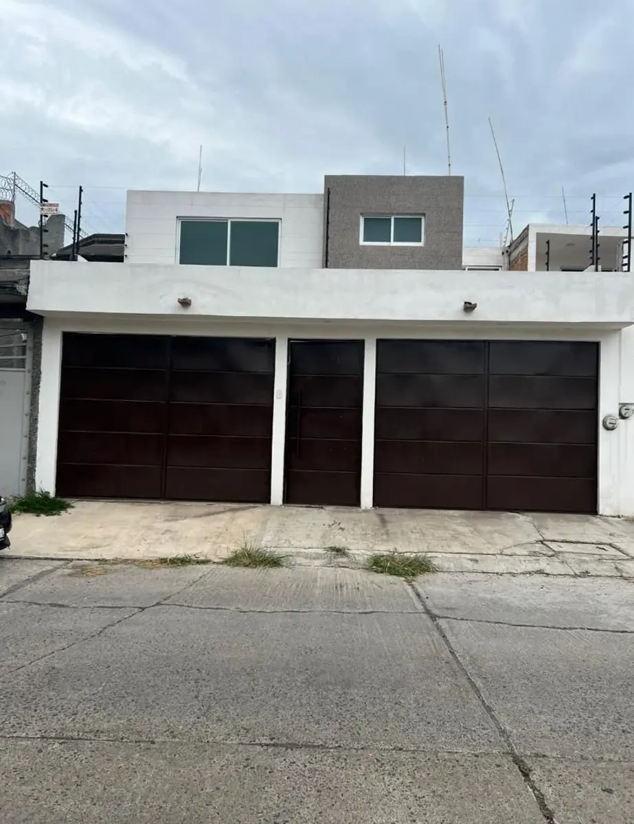 Casa en venta en Defensores de Puebla, Morelia — foto 1 de 9