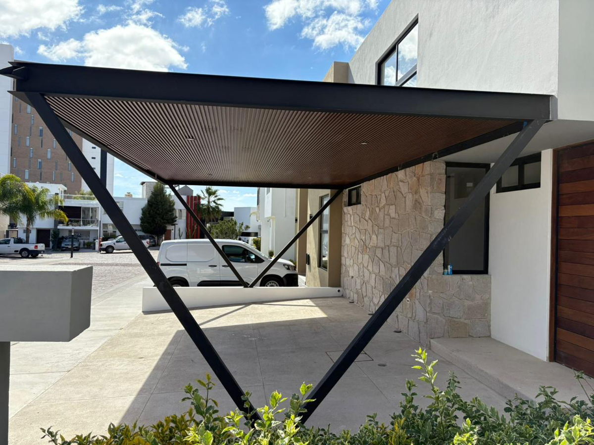 Casa en venta en Cañadas del Lago, Corregidora — foto 1 de 12