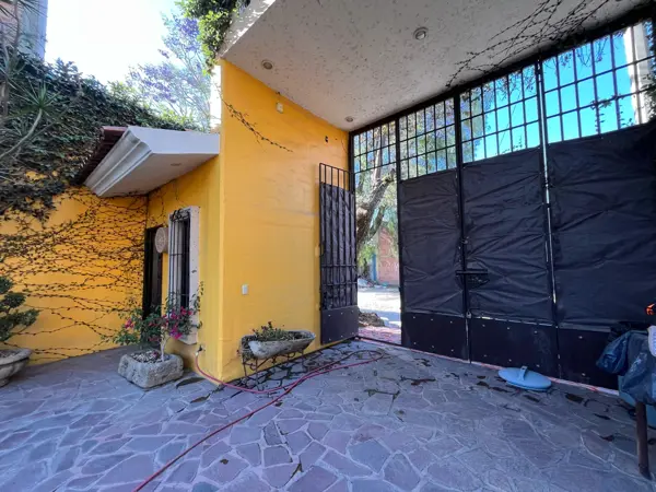 Quinta en venta en El Cerrito, San Pedro Tlaquepaque — foto 2 de 21