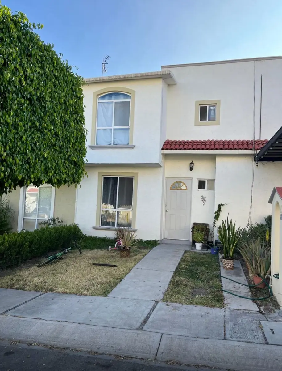 Casa en venta en Los Candiles, Corregidora — foto 1 de 5