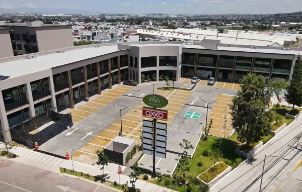 Locales en Renta Plaza Comercial Ciudalia - Zona La Cementera y Av San Felipe Hueyotlipan