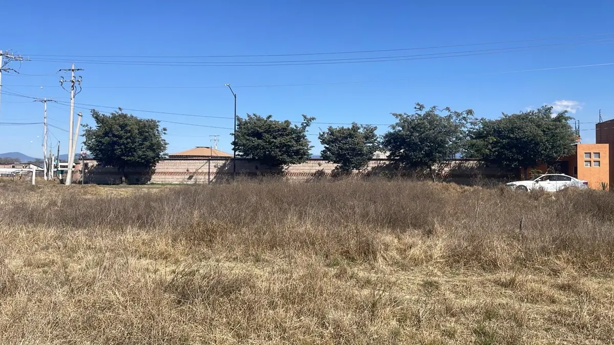Terreno en venta en San Miguel Totocuitlapilco, Metepec