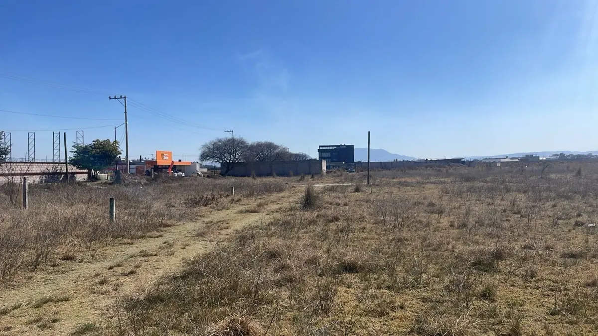 Terreno en venta en San Miguel Totocuitlapilco, Metepec