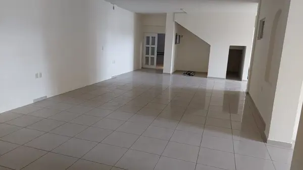 RENTA DE OFICINAS CON 6 CUBICULOS DE TRABAJO EN BLVD ADOLFO RUIZ CORTINEZ