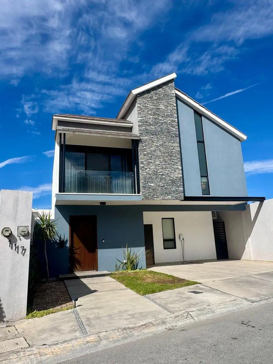 Casa en venta en Real Villas de La Aurora, Saltillo — foto 1 de 12