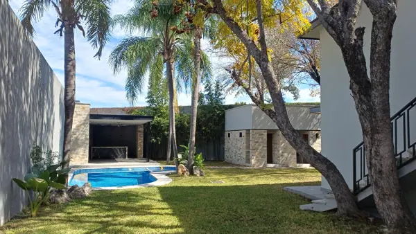 Residencia en Lomas del Valle 4 Recamaras