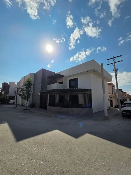 CASA EN VENTA EN VILLAS DEL SOL