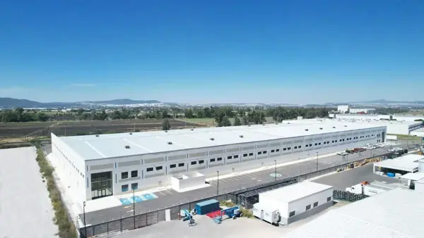 Excelente nave industrial en renta en Queretaro — foto 1 de 5