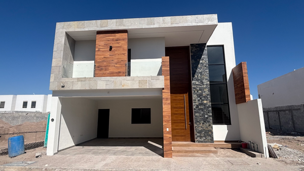 Casa en venta en Los Viñedos, Torreón — foto 3 de 43