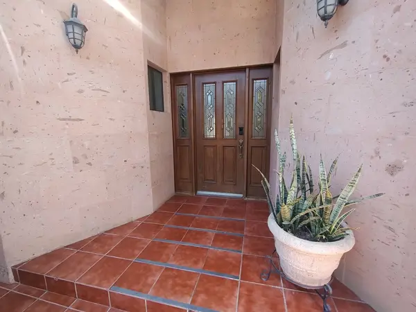 Casa en venta en Los Pinos, Saltillo — foto 3 de 35