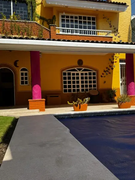 casa amplia con alberca!