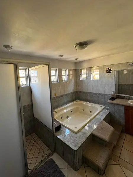 Casa en venta en Miguel de La Madrid Hurtado, Zapopan — foto 2 de 3