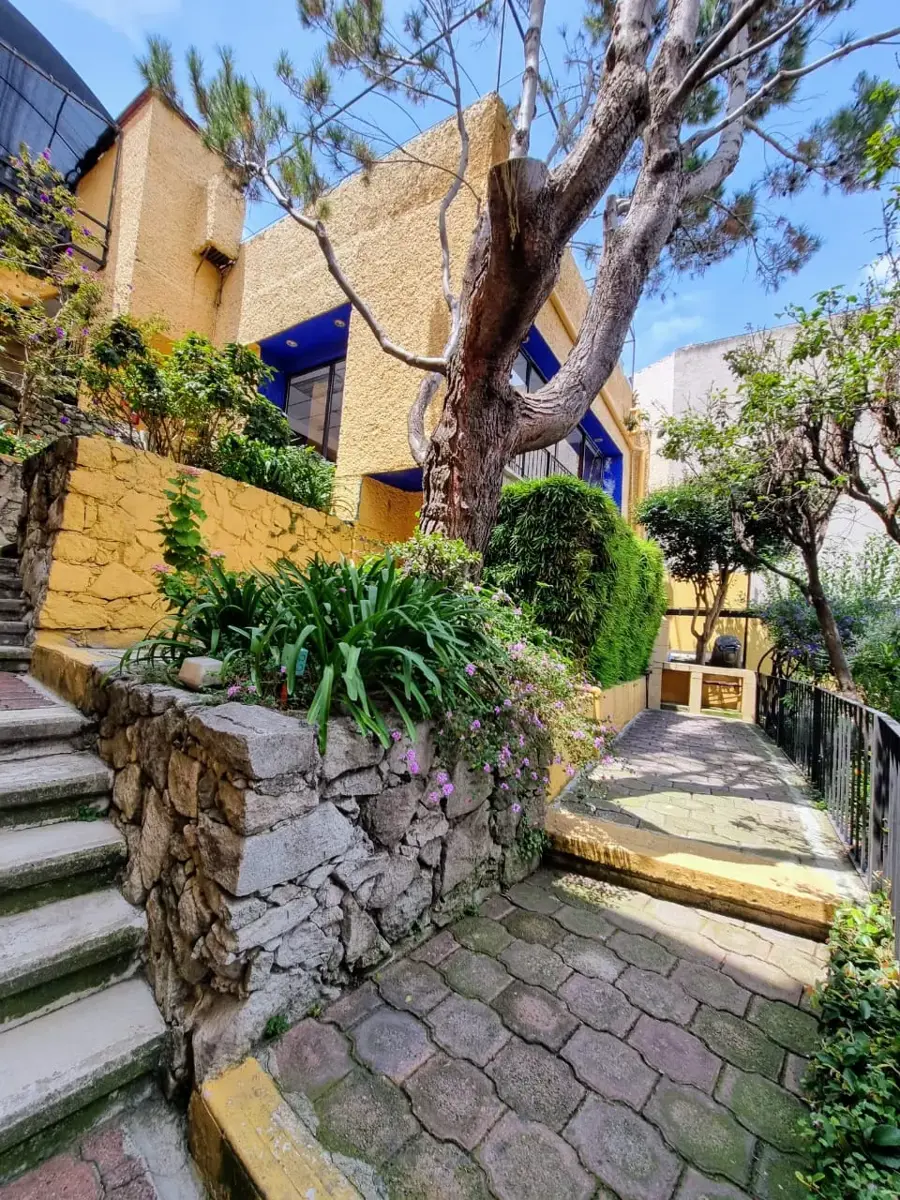 Casa en venta en Paseos del Bosque, Naucalpan de Juárez — foto 1 de 43