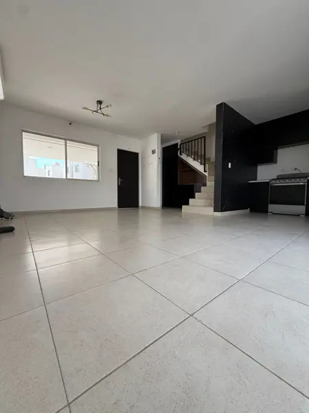 Renta de casa al poniente