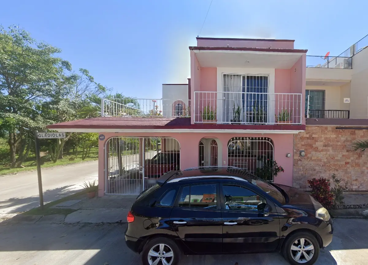 Casa en venta en Blancas Mariposas, Centro — foto 1 de 24