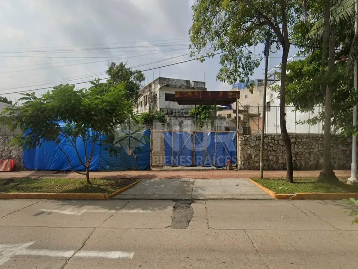 Terreno en renta en Primero de Mayo, Centro — foto 1 de 12