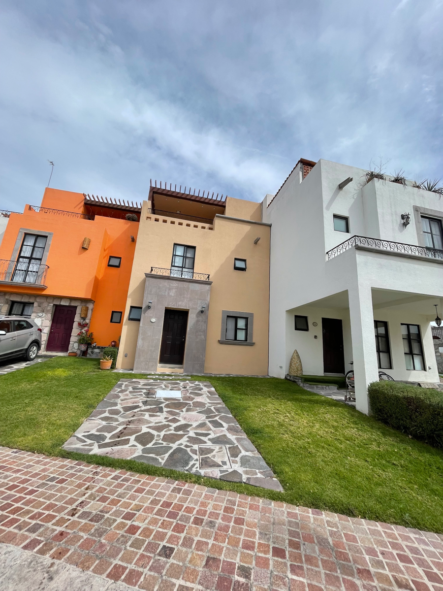 Casa en renta en Zirándaro, San Miguel de Allende — foto 1 de 15