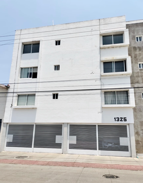 VENTA | BONITO DEPARTAMENTO TERCER PISO | BLVD. HERMENEGILDO BUSTOS | VALLE DEL MORAL | 2 RECÁMARAS