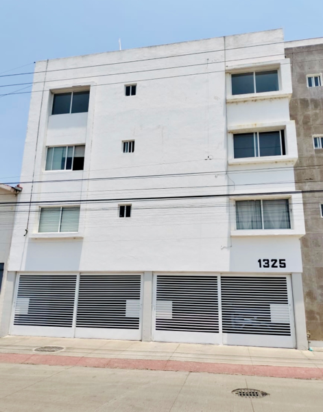 VENTA | BONITO DEPARTAMENTO | TERCER PISO | BLVD. HERMENEGILDO BUSTOS | COL. VALLE DEL MORAL | 3 REC