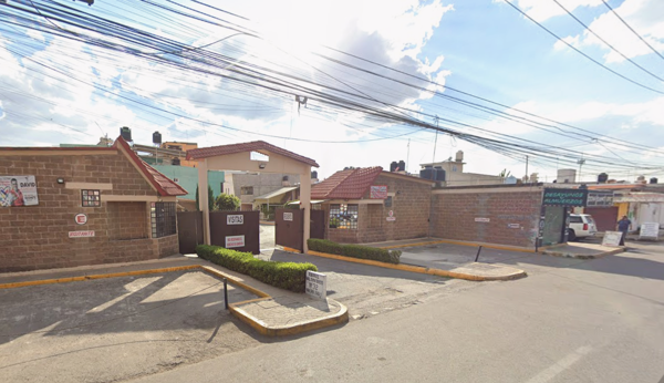 Casa en venta en San Lorenzo Tetlixtac, Coacalco de Berriozábal — foto 2 de 13