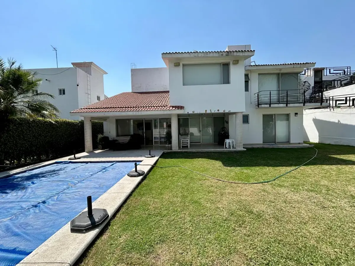 Casa en venta en Lomas de Cocoyoc, Atlatlahucan — foto 1 de 17