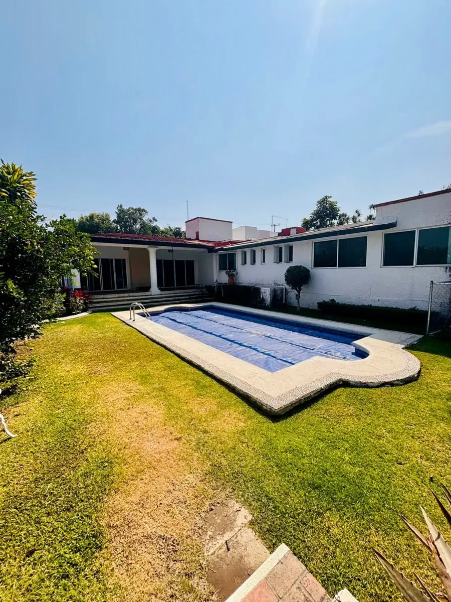 Casa en venta en Lomas de Cocoyoc, Atlatlahucan — foto 1 de 14