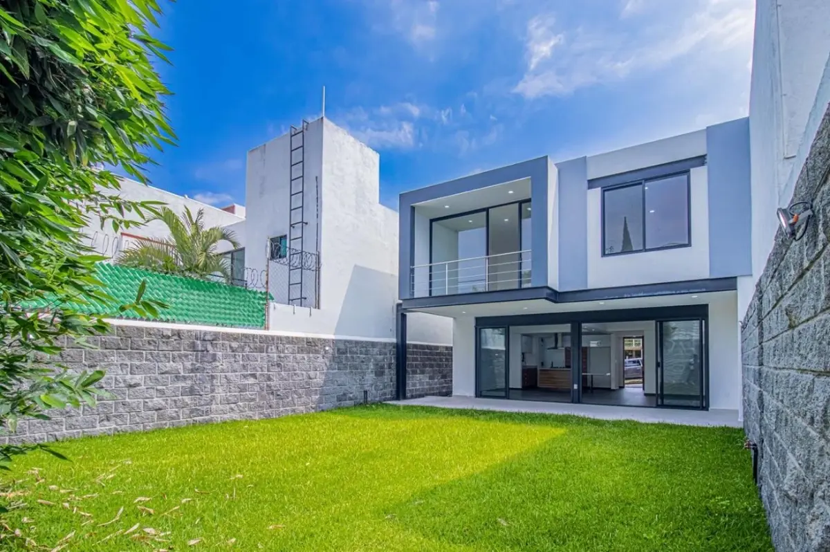Casa en venta en Rancho Cortes, Cuernavaca — foto 1 de 17