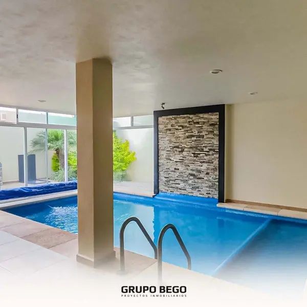 Casa en Venta con Alberca Techada – Privada Arboledas, Querétaro