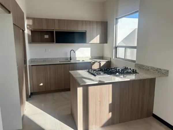 Casa en venta en Veredas de Santa Fe, Torreón — foto 2 de 12