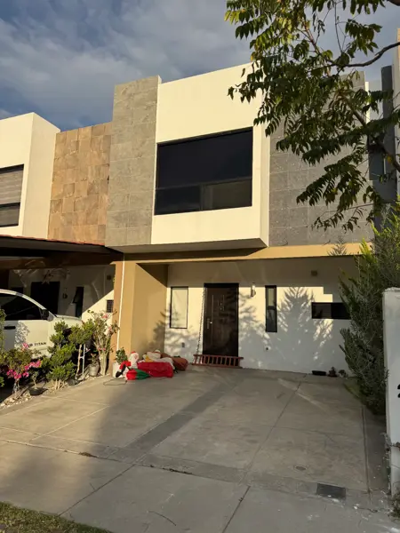Casa en Venta en Fracc. Benevento, León - Zona Sur